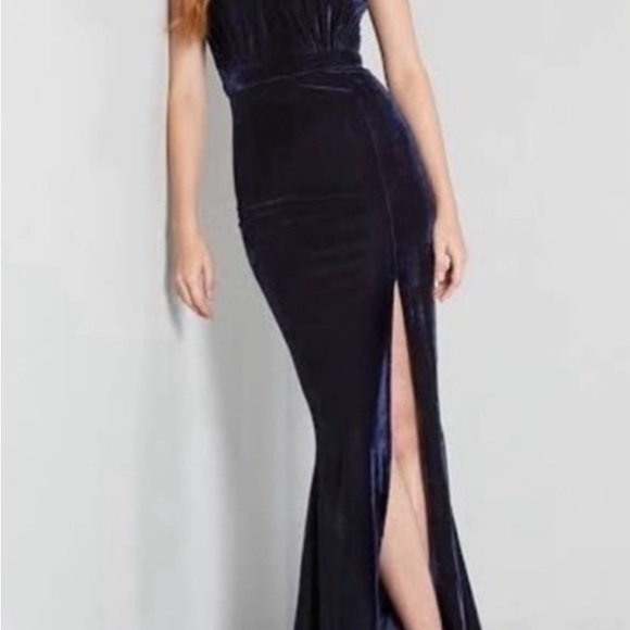 NWT Mod Cloth 18 Blue Angel Velvet Evening Gown- Navy Blue Formal Dress - Picture 2 of 11